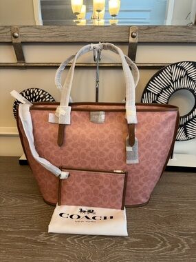 Coach Taxi Tote Large